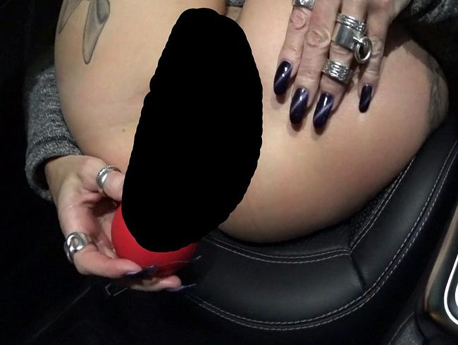 lady isabell666 Porno Video: monster BALL in meinen ars** und so ........